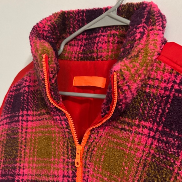 OOF Wear To Go Plaid Fleece Quarter Zip Pullover | Red Utility Pocket - Picture 6 of 7